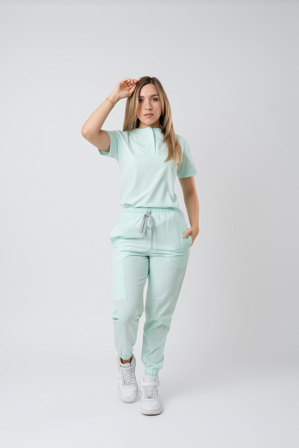 ELEGANCE | BABY GREEN | DAMA