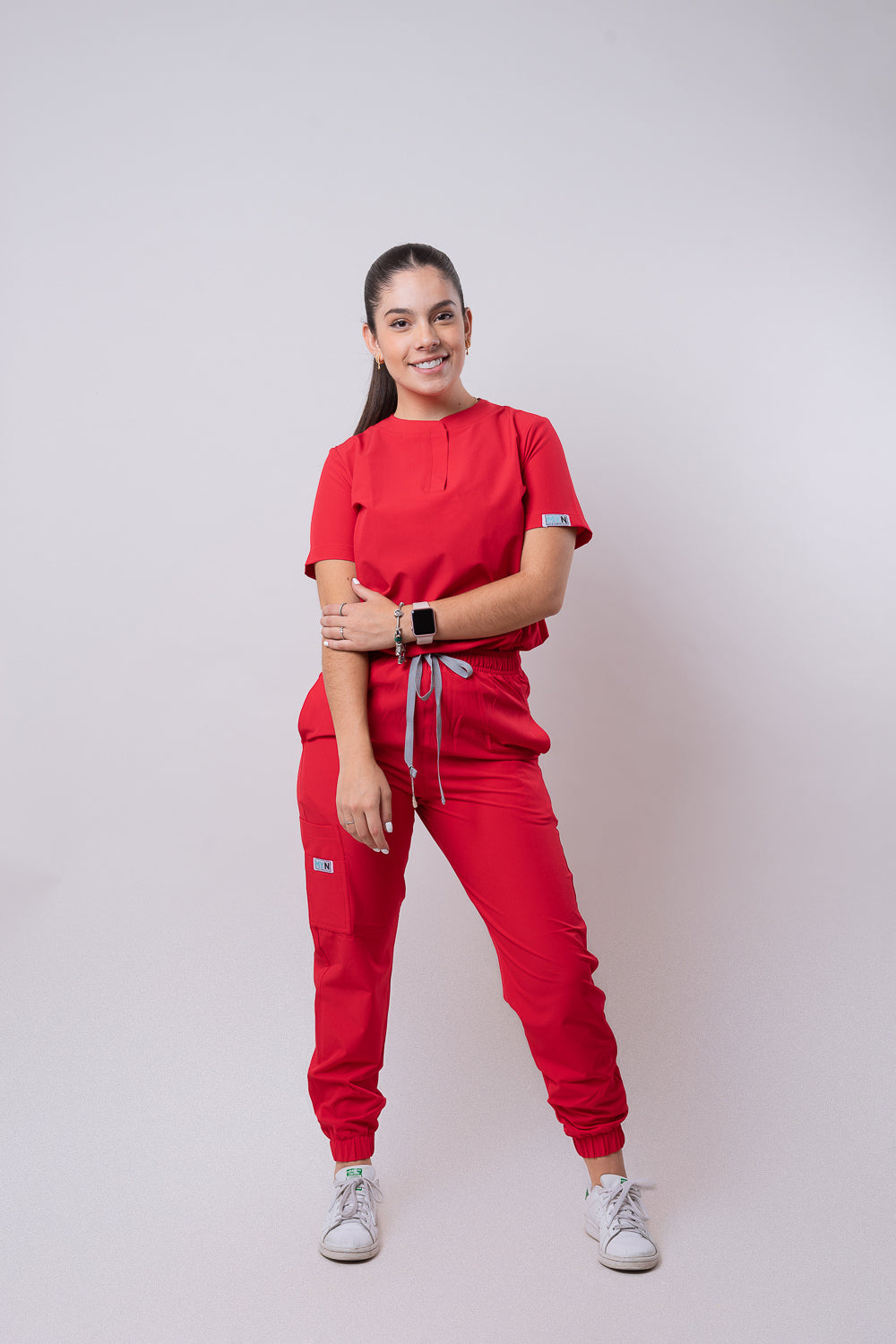 ELEGANCE | RED VELVET | DAMA